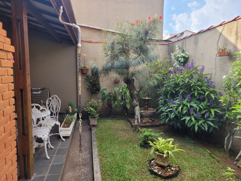 Casa à venda com 2 quartos, 110m² - Foto 3