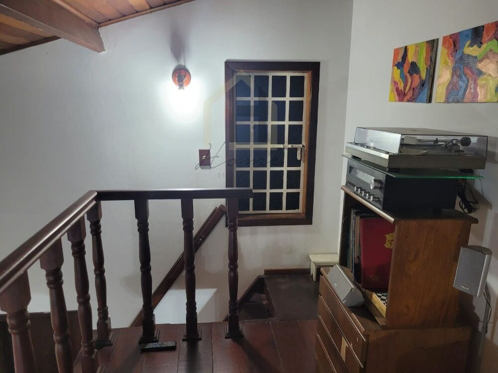 Casa à venda com 2 quartos, 110m² - Foto 9