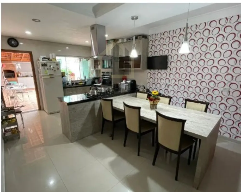 Casa, 3 quartos, 250 m² - Foto 3