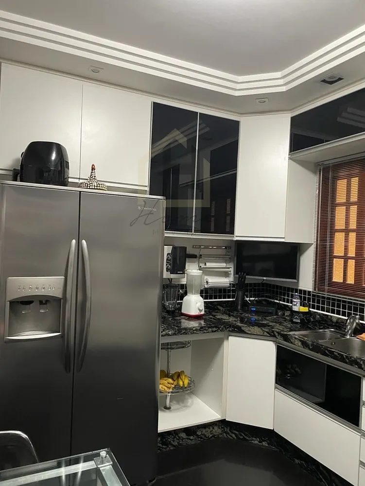 Casa, 3 quartos, 281 m² - Foto 4