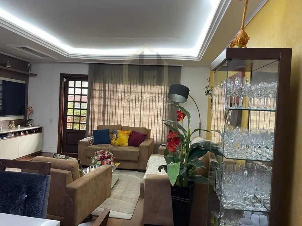 Casa, 3 quartos, 281 m² - Foto 3