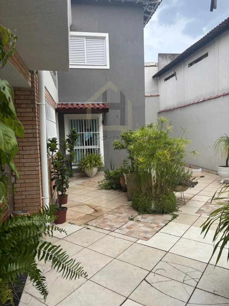 Casa, 3 quartos, 300 m² - Foto 13