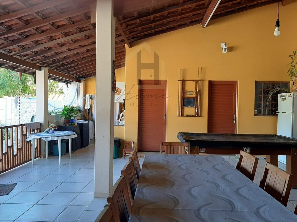 Chácara à venda com 3 quartos, 250m² - Foto 2