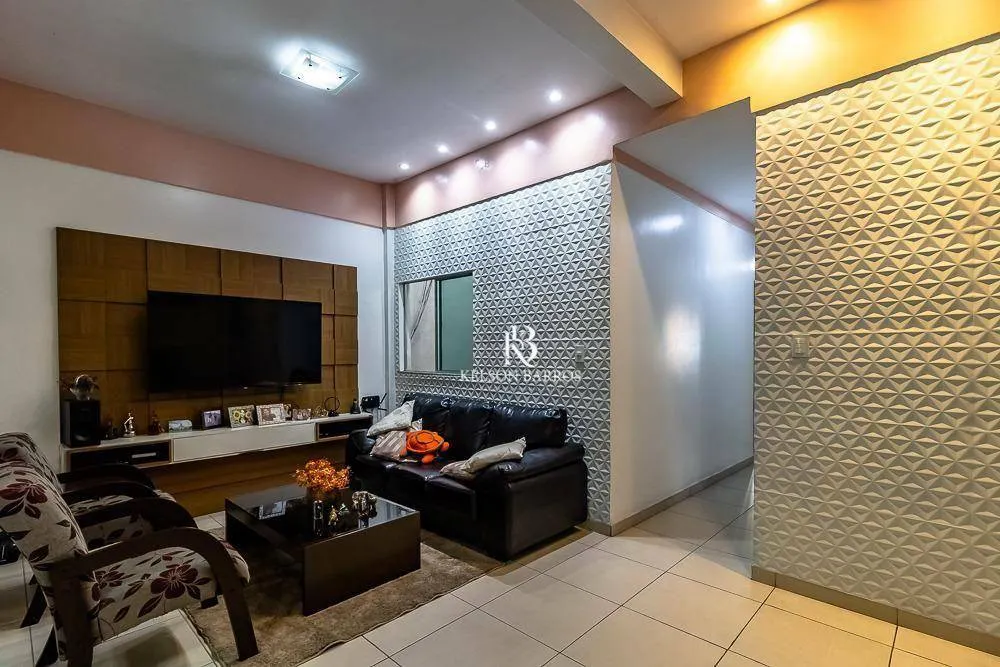 Casa, 4 quartos, 378 m² - Foto 1