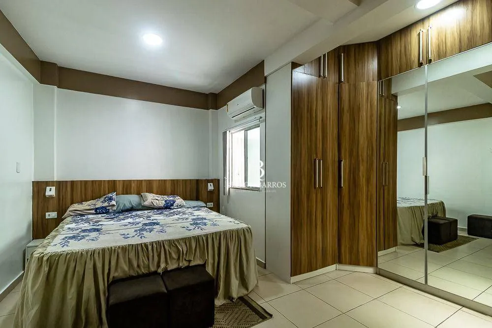 Casa, 4 quartos, 378 m² - Foto 2