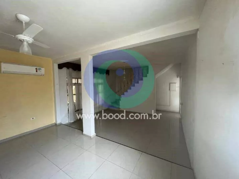 Casa à venda com 3 quartos, 128m² - Foto 2