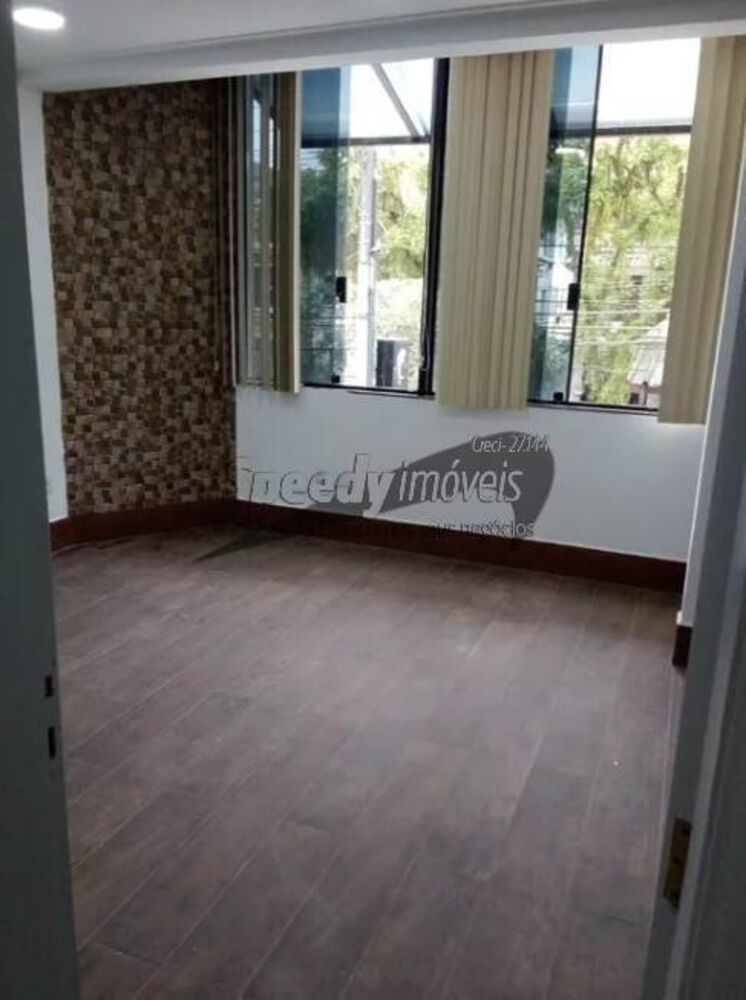 Casa para alugar com 3 quartos, 320m² - Foto 6