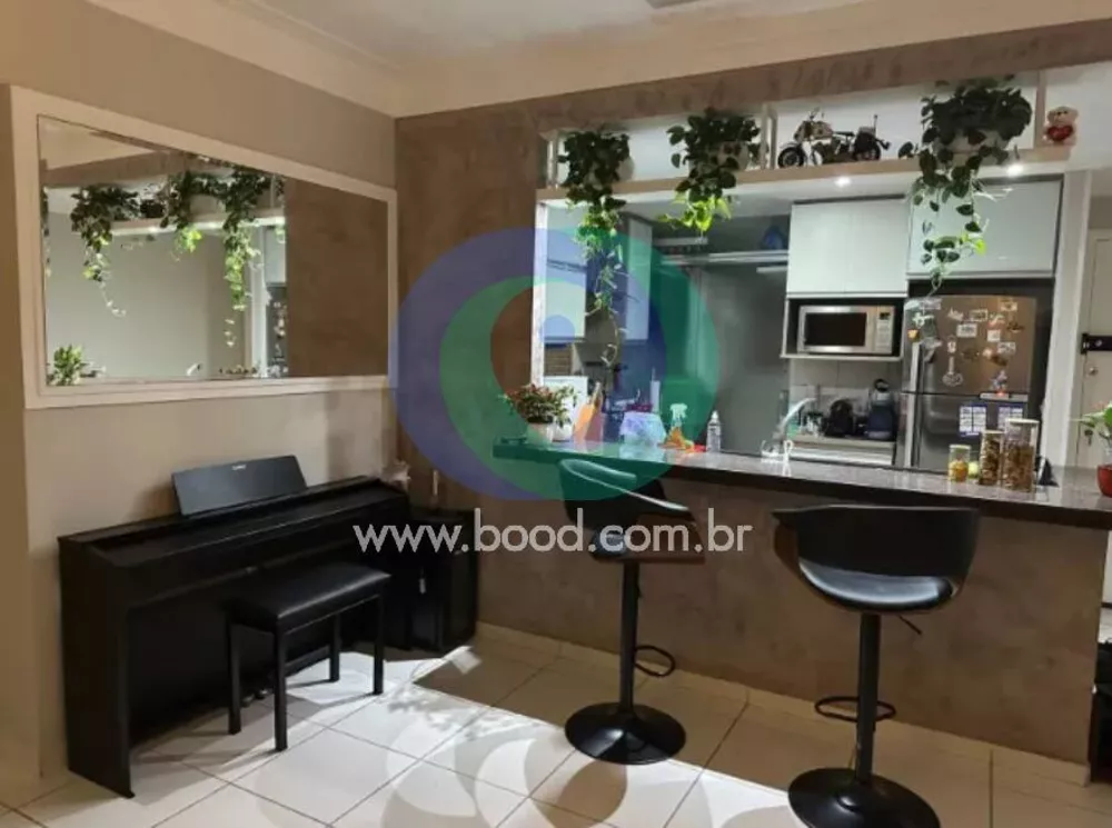 Apartamento à venda com 2 quartos, 70m² - Foto 3