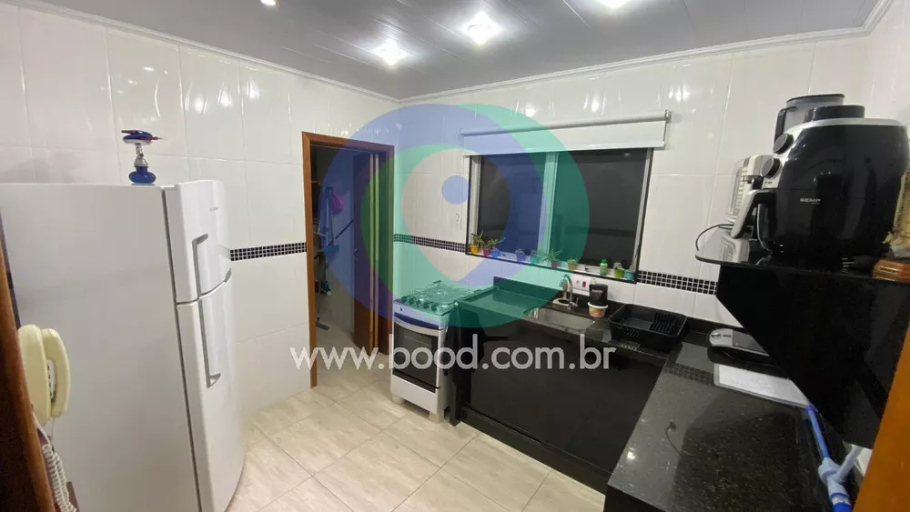 Apartamento à venda com 2 quartos, 70m² - Foto 3