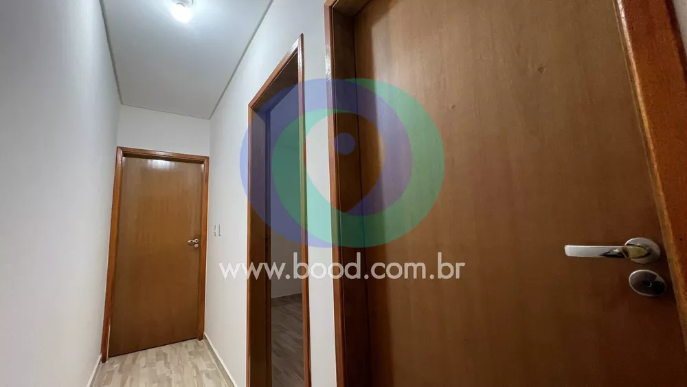 Casa à venda com 2 quartos, 70m² - Foto 3