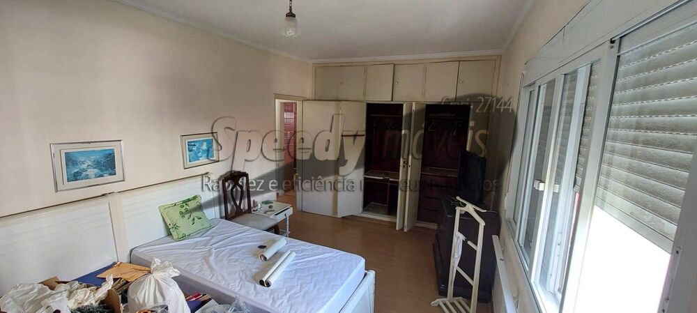 Apartamento à venda com 4 quartos, 228m² - Foto 1