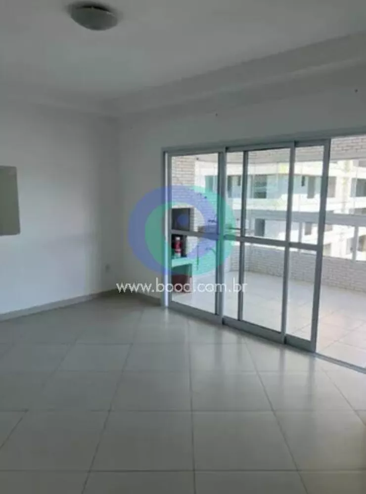 Apartamento à venda com 3 quartos, 131m² - Foto 2