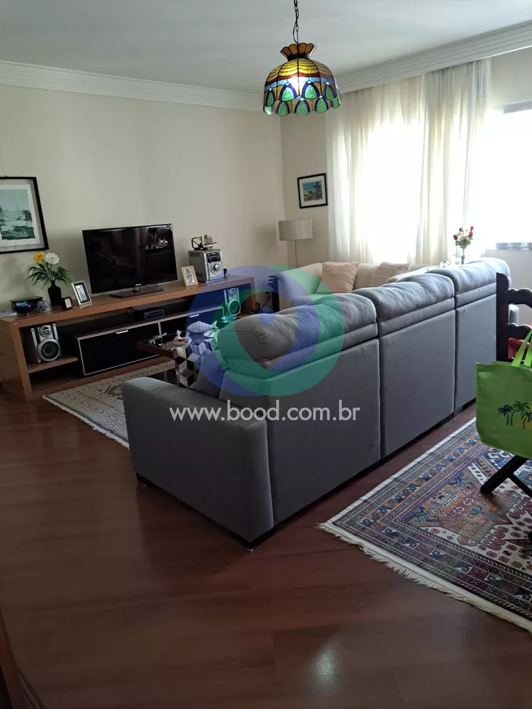 Apartamento à venda com 3 quartos, 180m² - Foto 2