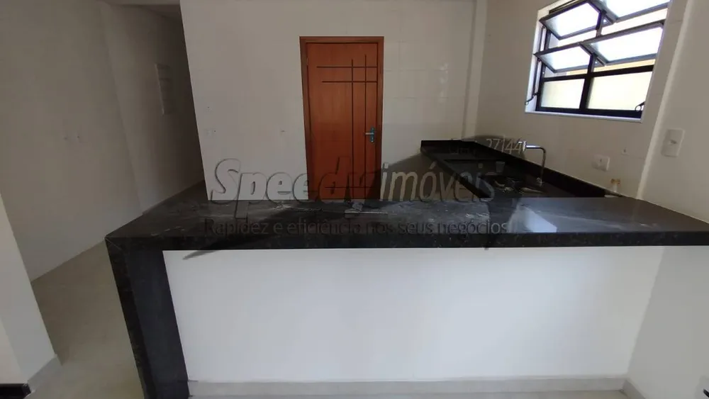 Casa, 3 quartos, 245 m² - Foto 4