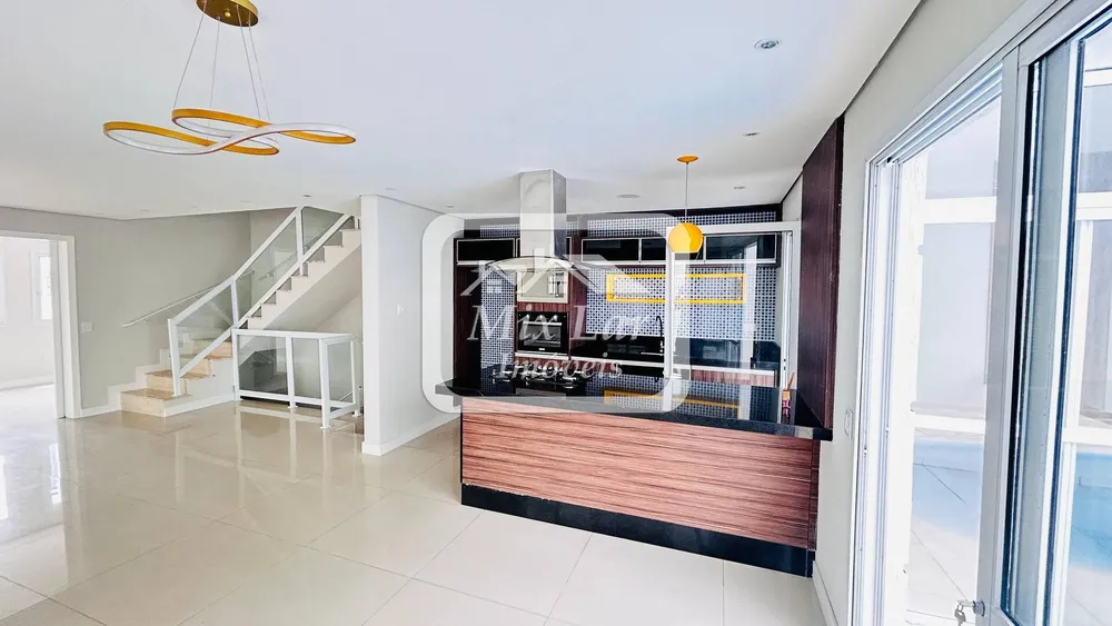Sobrado, 3 quartos, 230 m² - Foto 1
