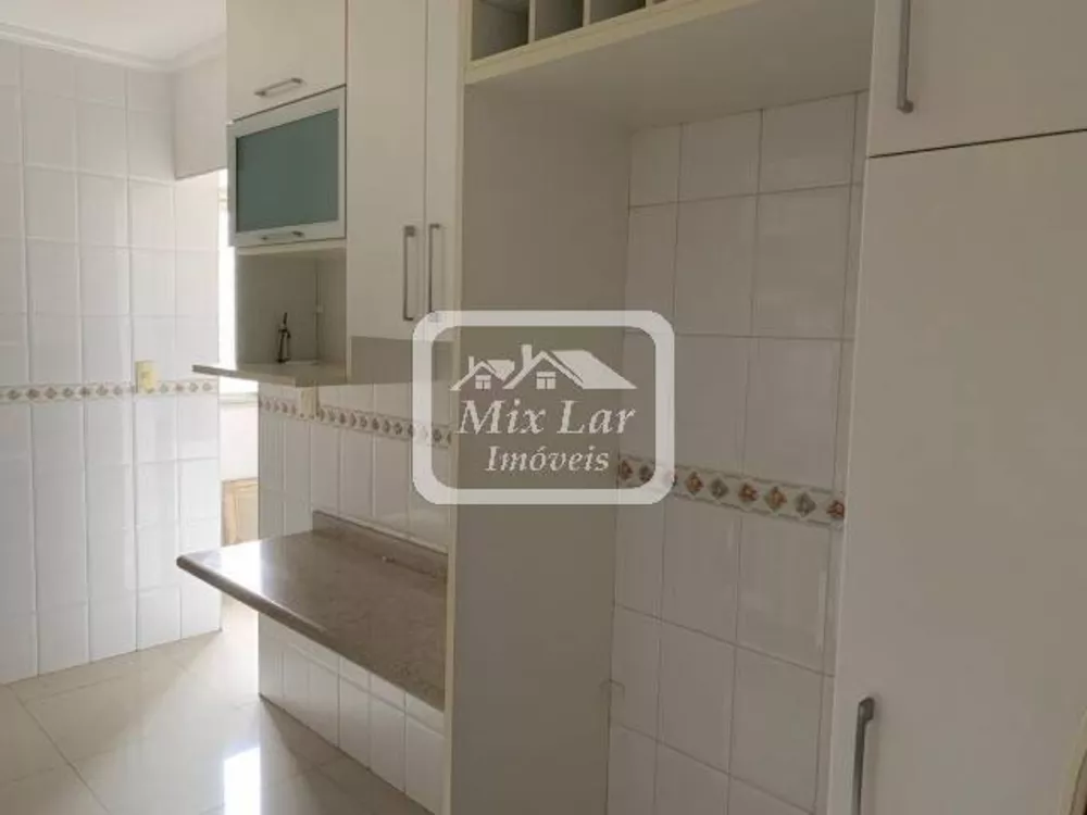 Apartamento à venda com 3 quartos, 96m² - Foto 3