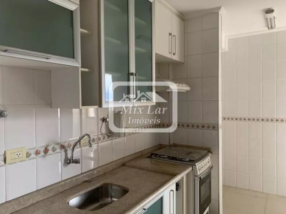 Apartamento à venda com 3 quartos, 96m² - Foto 2