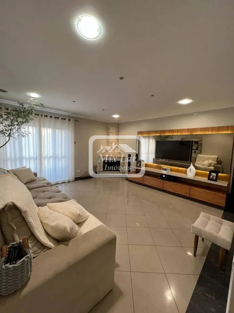 Sobrado, 3 quartos, 263 m² - Foto 1