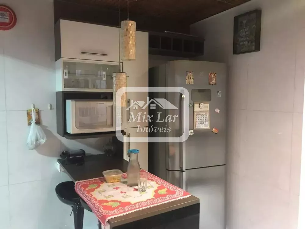 Casa à venda com 3 quartos, 200m² - Foto 4