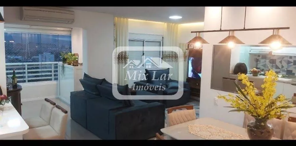 Apartamento à venda com 2 quartos, 81m² - Foto 2