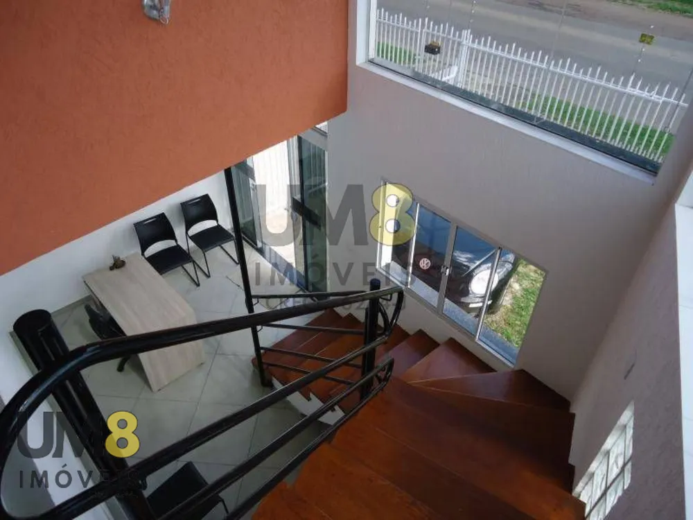 Sobrado, 3 quartos, 244 m² - Foto 1