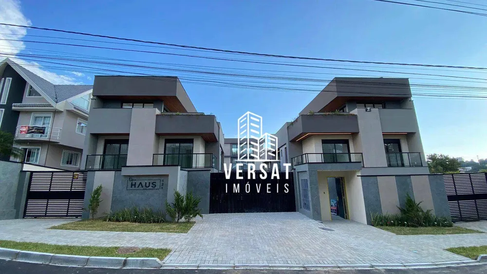 Sobrado, 3 quartos, 223 m² - Foto 1