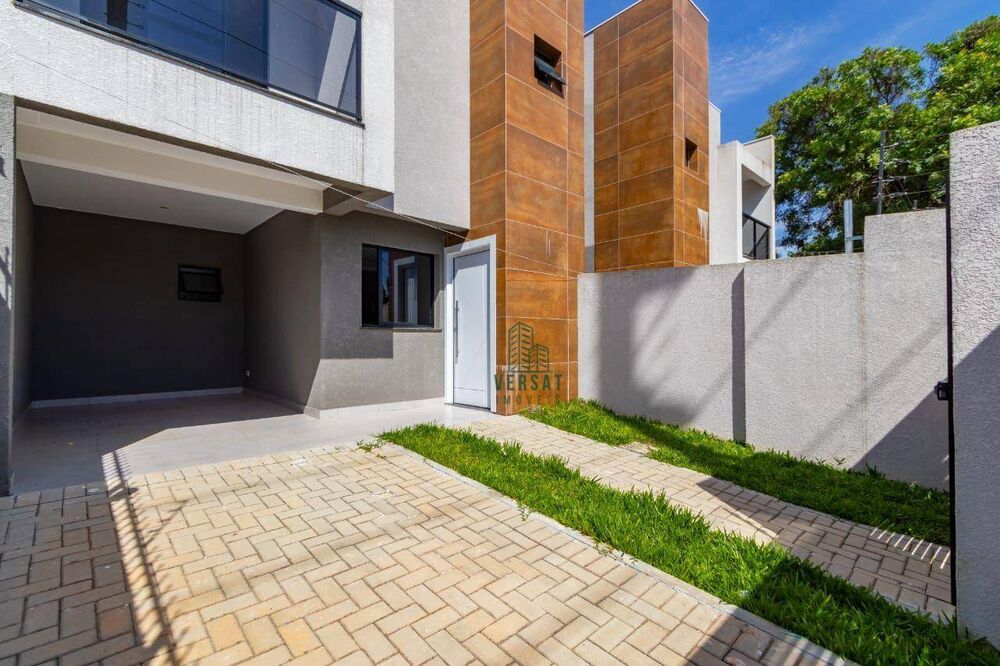 Sobrado à venda com 3 quartos, 123m² - Foto 1