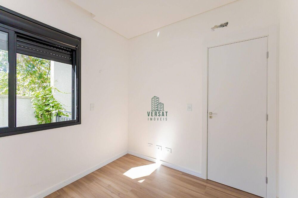 Sobrado à venda com 3 quartos, 162m² - Foto 1