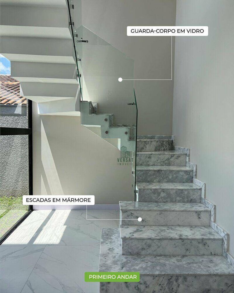 Sobrado à venda com 3 quartos, 183m² - Foto 1