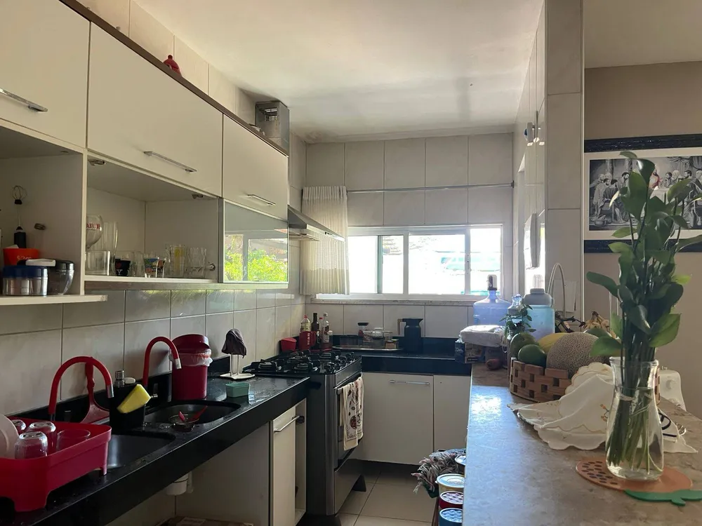 Casa, 4 quartos, 136 m² - Foto 2