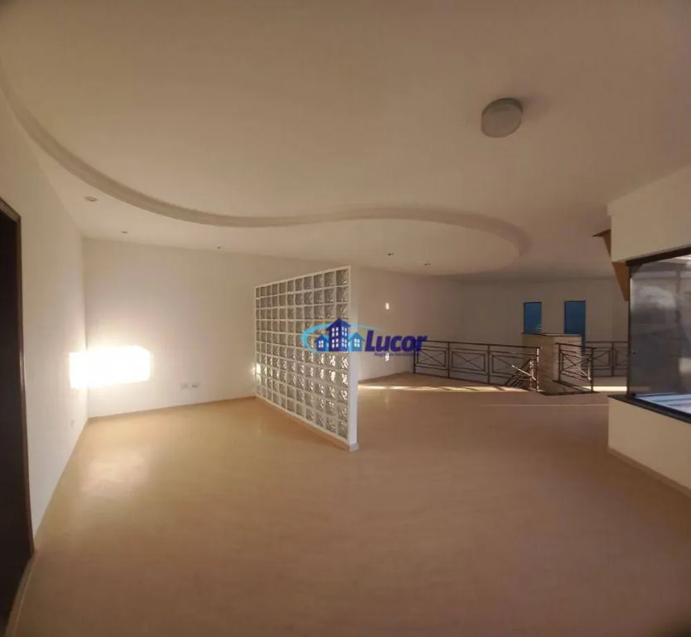 Sobrado, 3 quartos, 354 m² - Foto 2