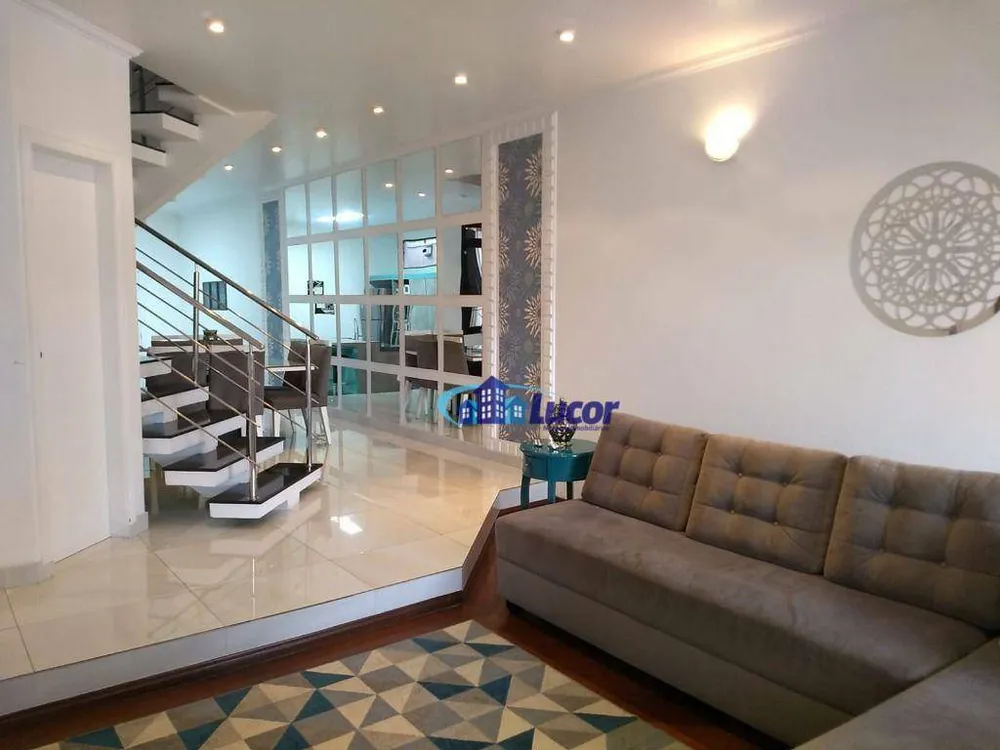 Sobrado, 3 quartos, 250 m² - Foto 1