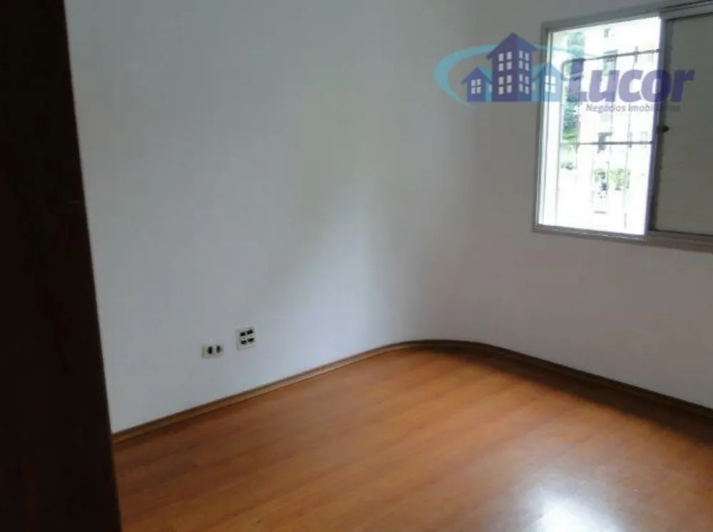 Apartamento, 3 quartos, 107 m² - Foto 2