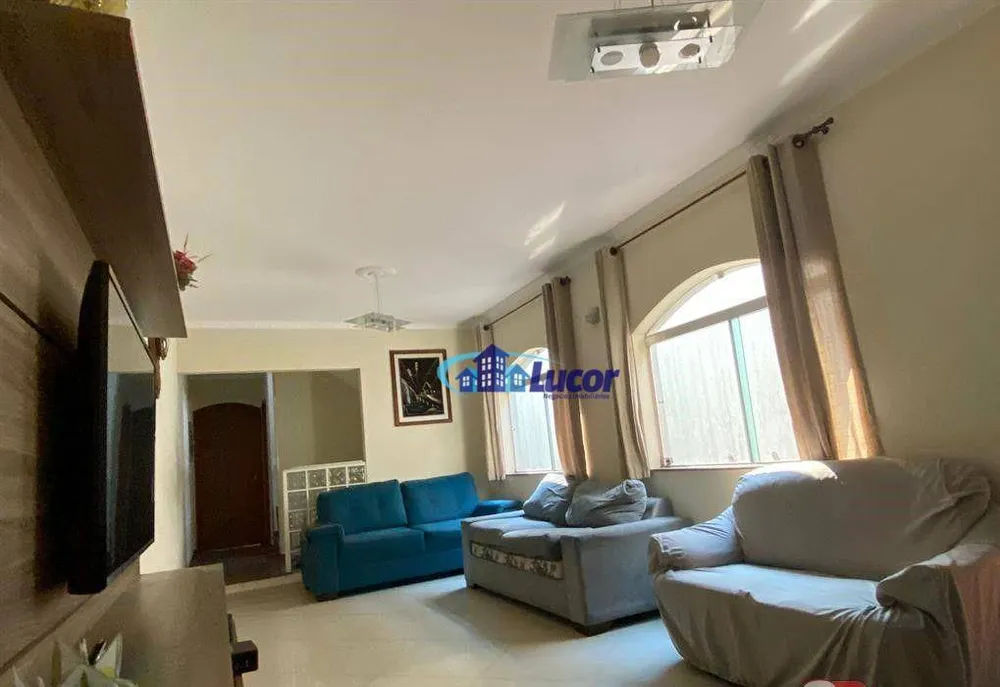 Sobrado, 5 quartos, 182 m² - Foto 1