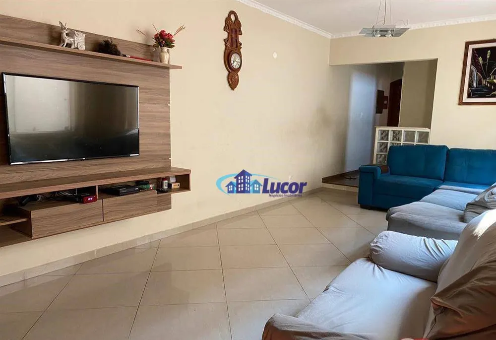 Sobrado, 5 quartos, 182 m² - Foto 2