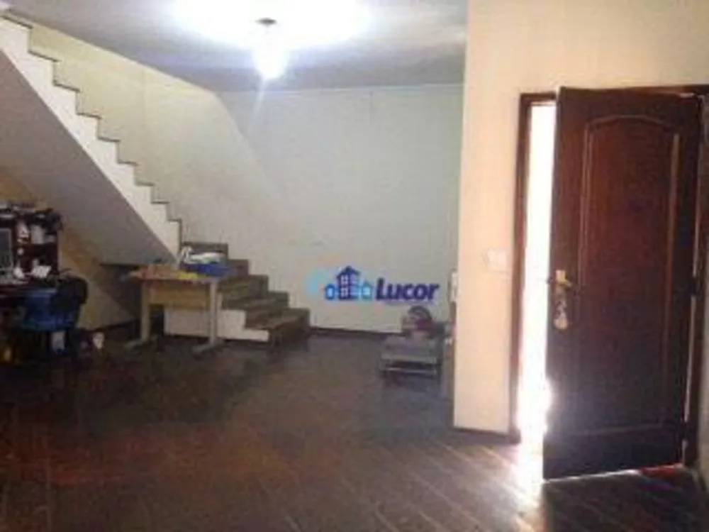 Sobrado, 4 quartos, 500 m² - Foto 1