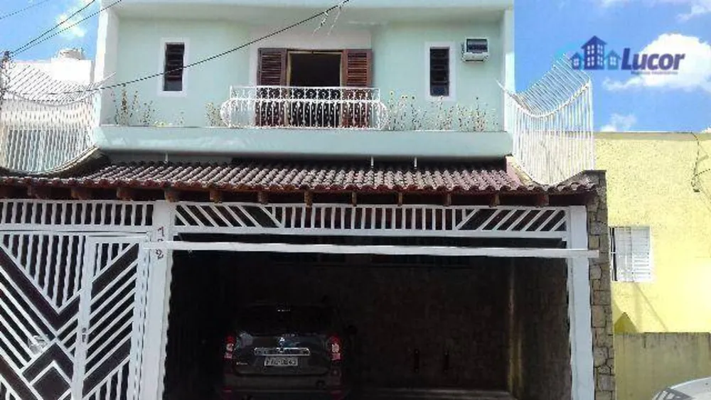 Sobrado, 3 quartos, 234 m² - Foto 1
