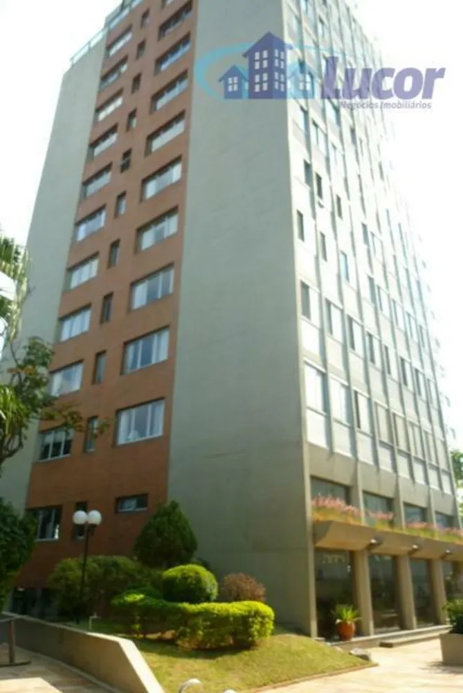 Apartamento, 3 quartos, 220 m² - Foto 1