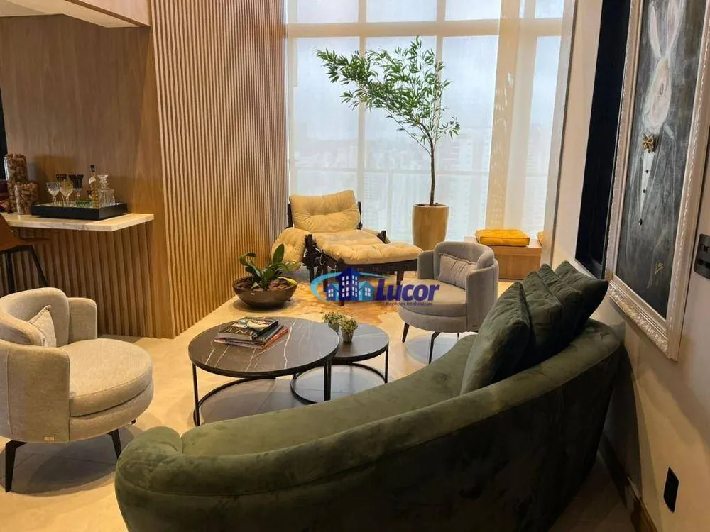Cobertura, 3 quartos, 215 m² - Foto 3