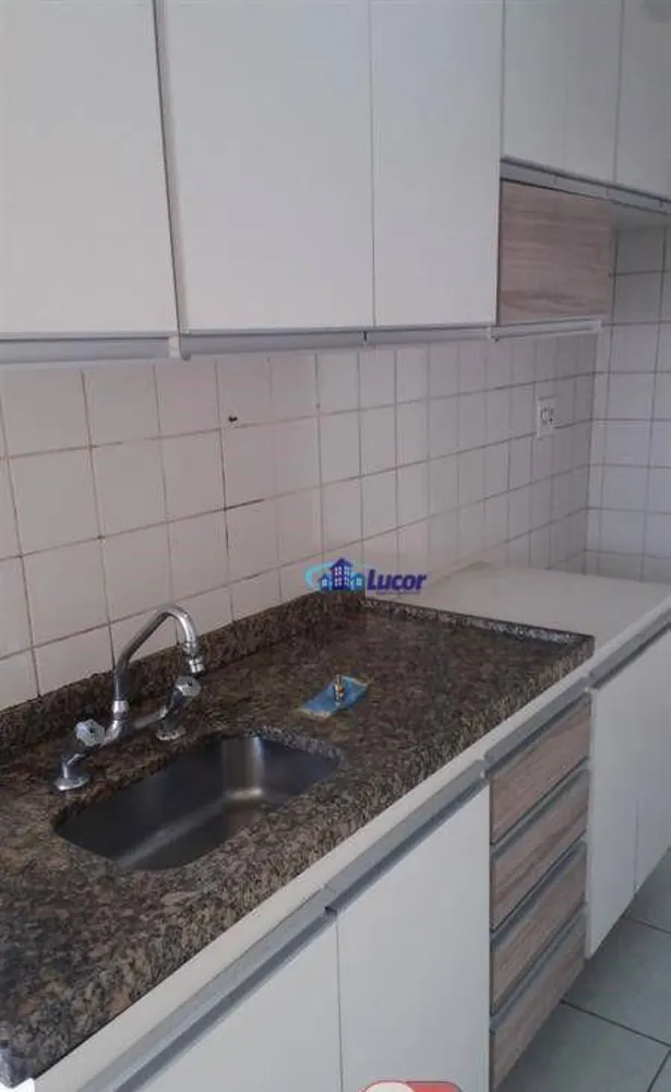 Apartamento, 3 quartos, 70 m² - Foto 2