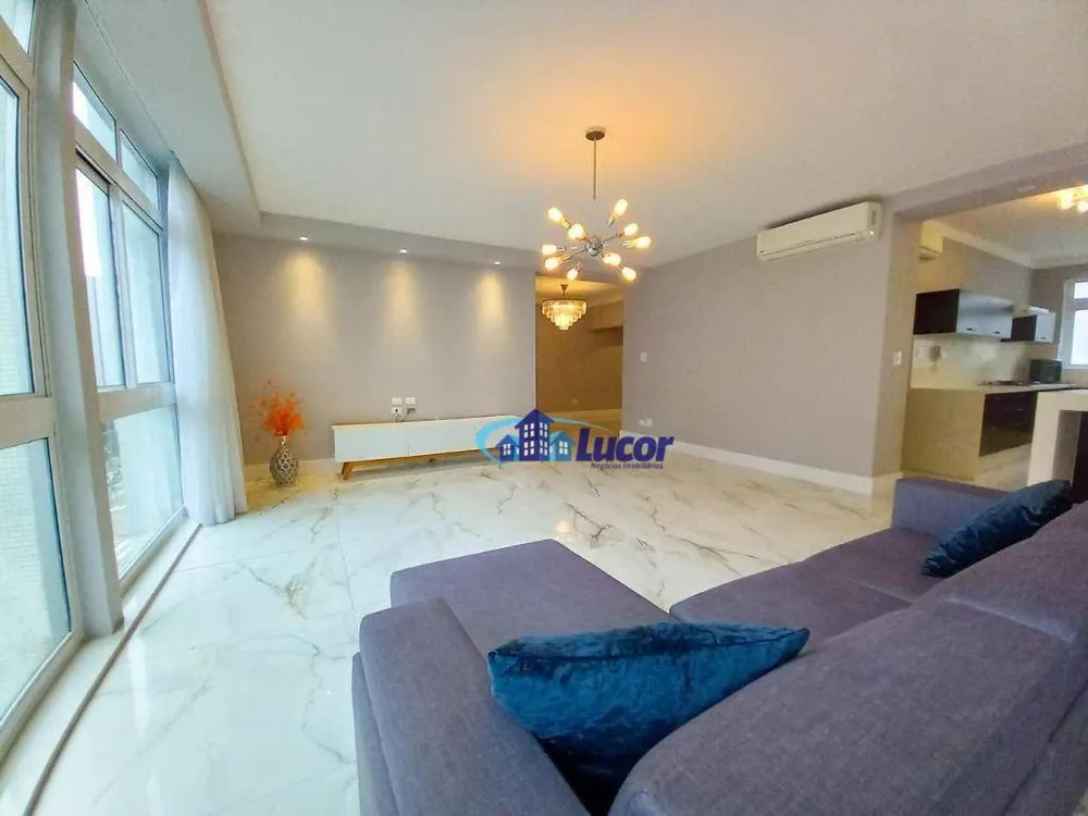 Apartamento, 3 quartos, 250 m² - Foto 1