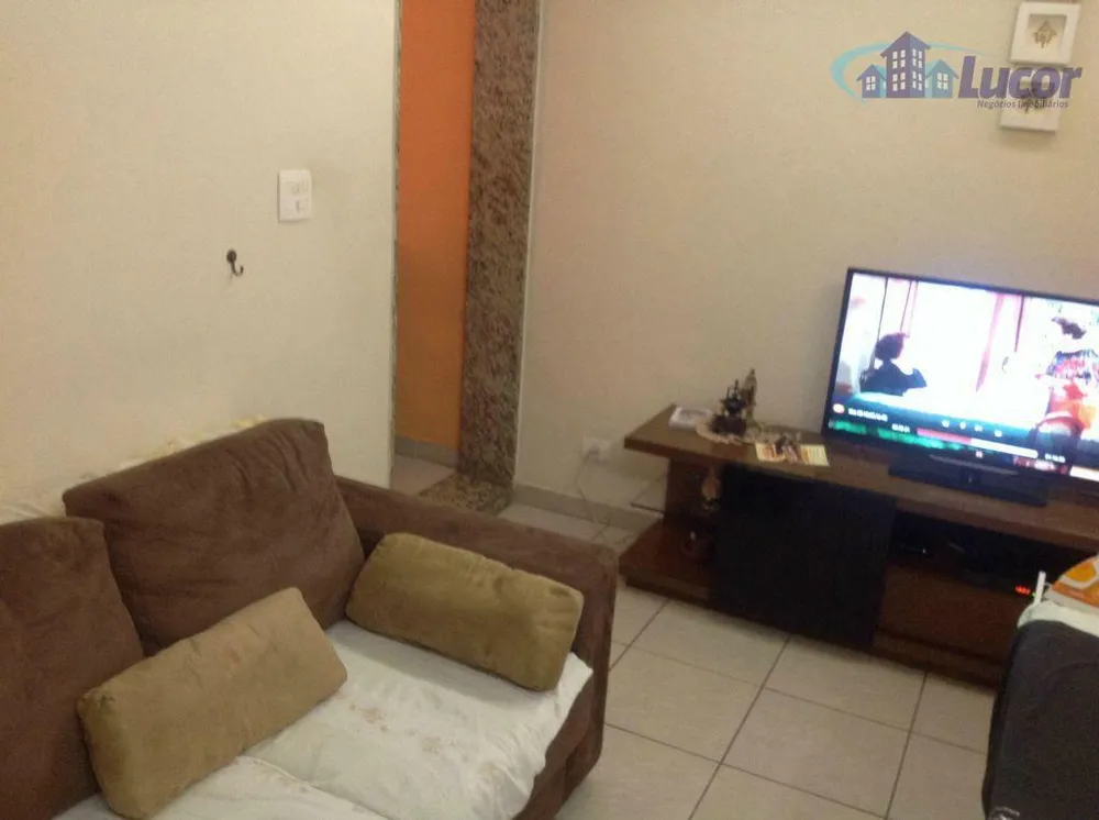 Casa, 5 quartos, 214 m² - Foto 2