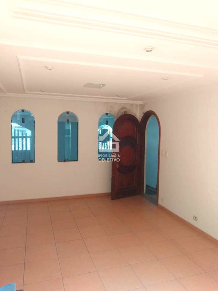 Casa, 3 quartos, 210 m² - Foto 1