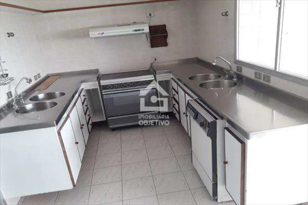 Apartamento, 3 quartos, 210 m² - Foto 1