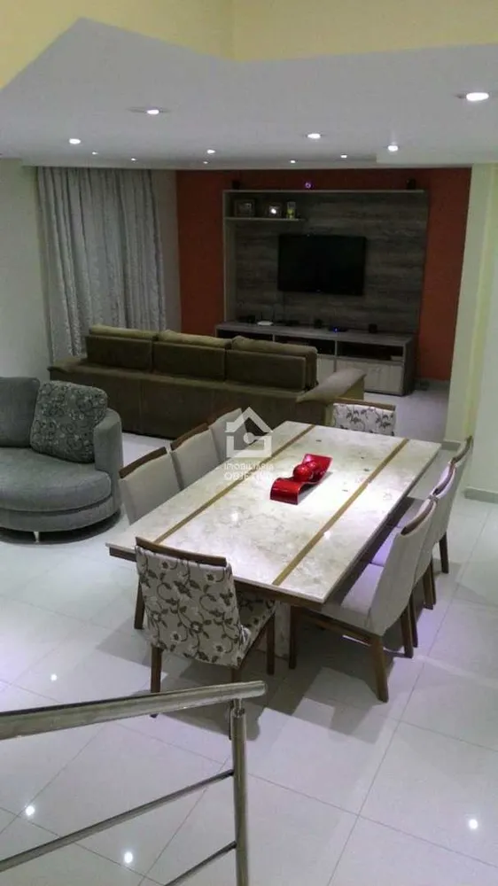 Sobrado, 4 quartos, 220 m² - Foto 1