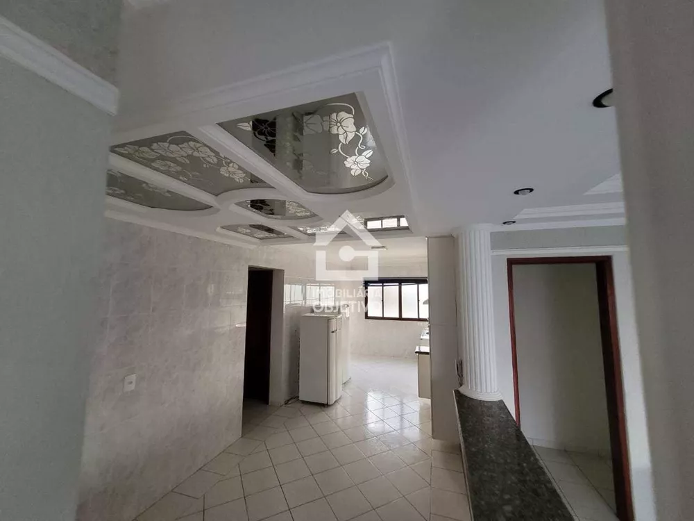 Cobertura, 3 quartos, 230 m² - Foto 3
