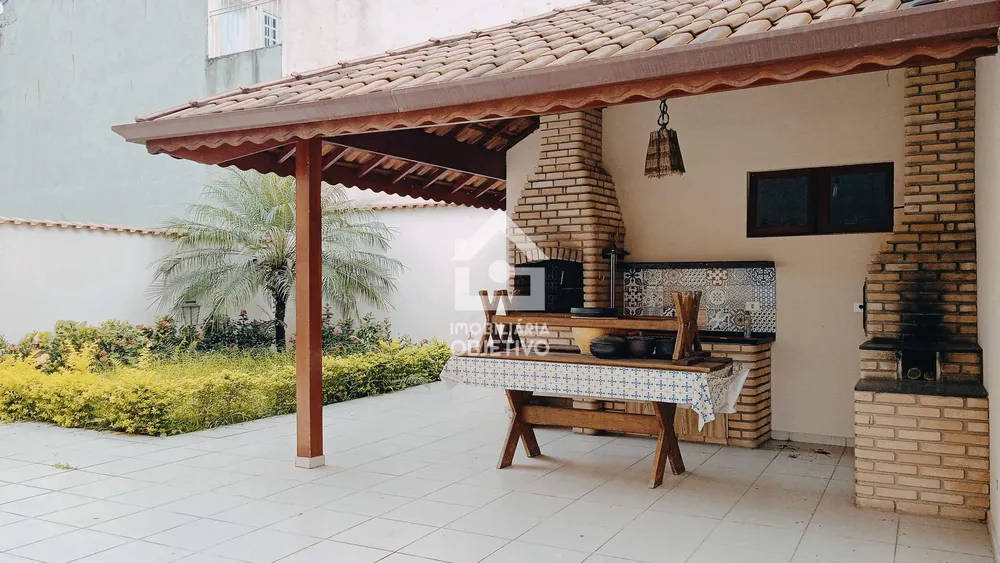 Sobrado, 3 quartos, 250 m² - Foto 1