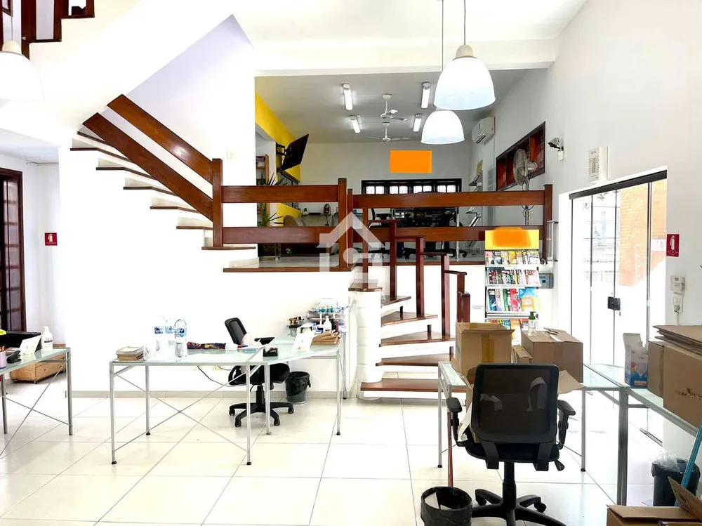 Sobrado, 4 quartos, 420 m² - Foto 2