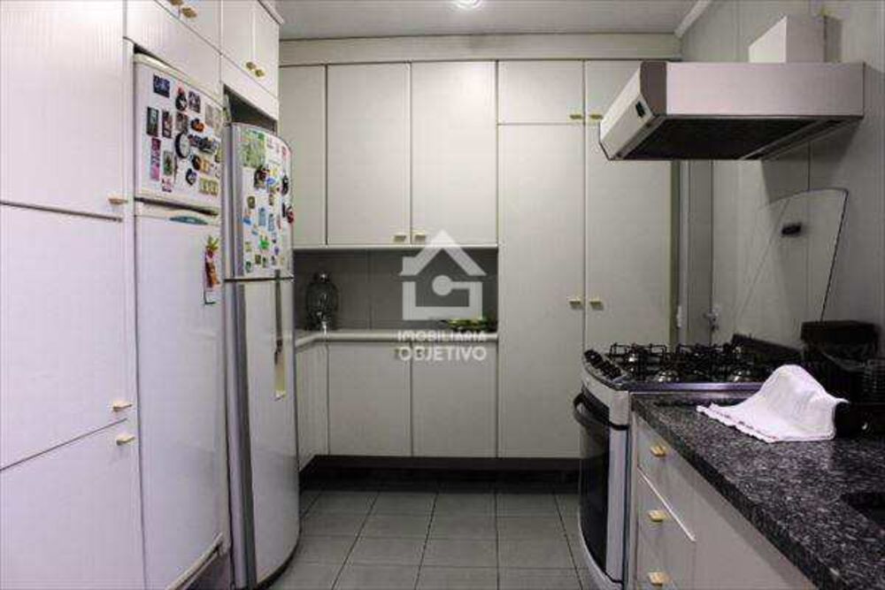 Apartamento, 4 quartos, 228 m² - Foto 2