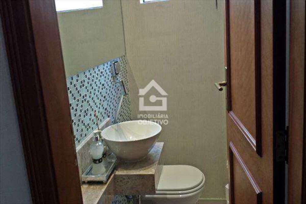 Sobrado, 4 quartos, 240 m² - Foto 3